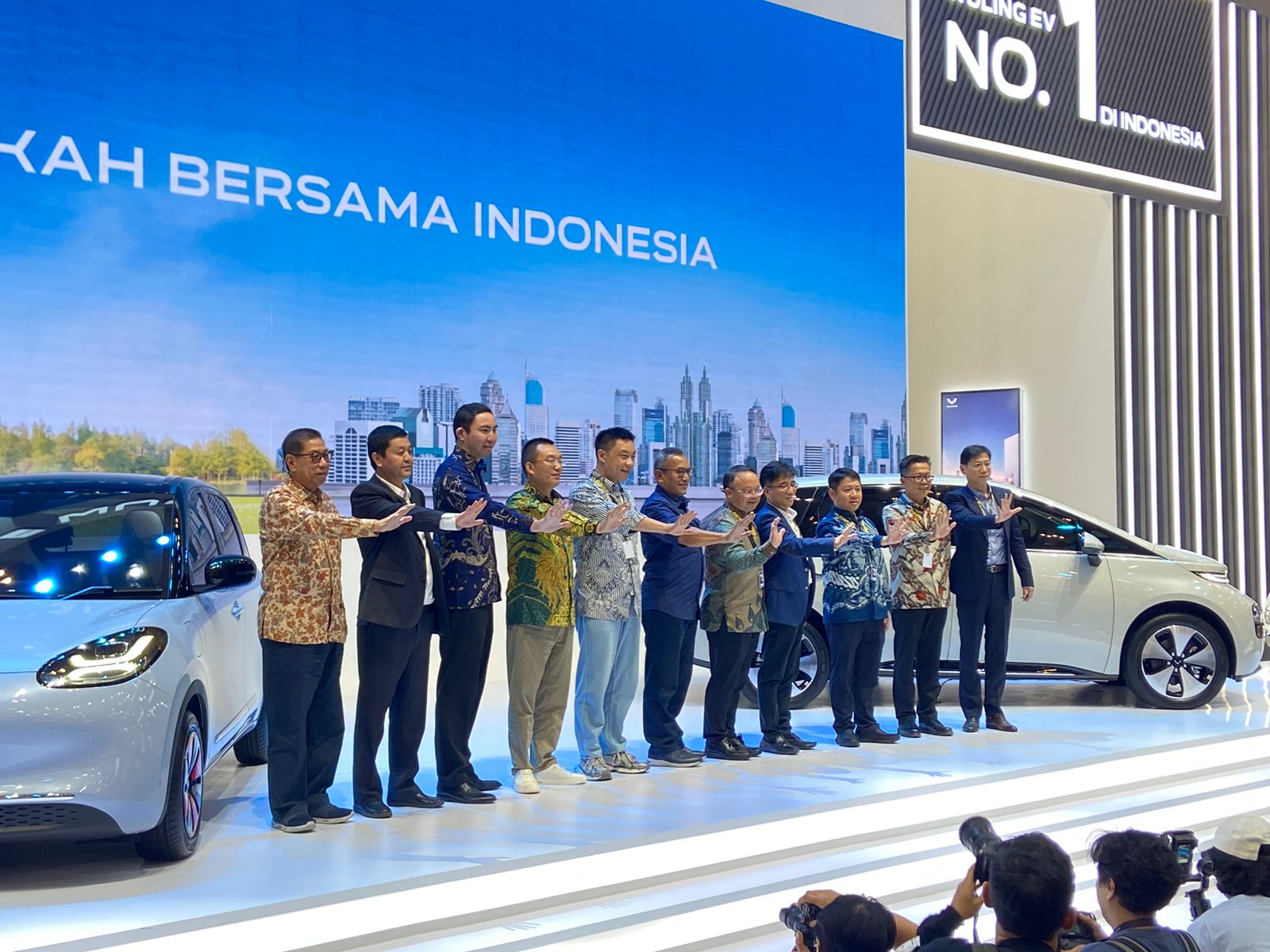 Pencapaian Wuling Ekspor Kendaraan Listrik Produksi Indonesia