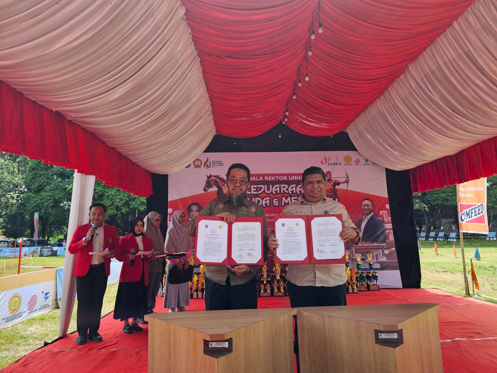 Kementan Gandeng UNHAS Kembangkan Inseminasi Buatan pada Kuda di Indonesia Timur Kementan Gandeng UNHAS Kembangkan Inseminasi Buatan pada Kuda di Indonesia Timur